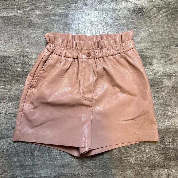 Wilfred Aritzia Speechless Faux Vegan Leather High Waisted Paper Bag Shorts 2 - Picture 1 of 8